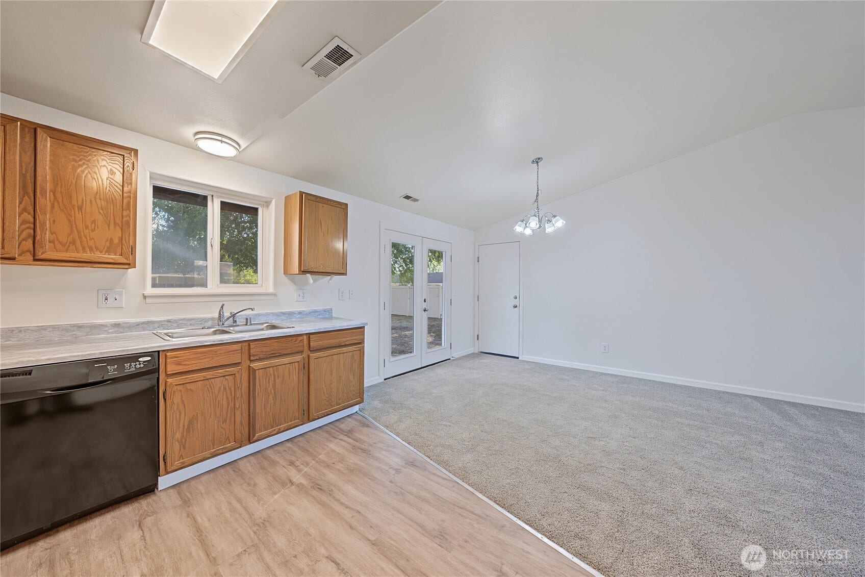 1016 E Hayden Drive, Moses Lake, WA 98837 1016 E Hayden Drive, Moses Lake, WA 98837