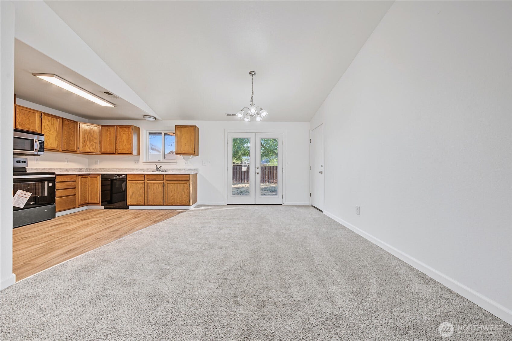 1016 E Hayden Drive, Moses Lake, WA 98837 1016 E Hayden Drive, Moses Lake, WA 98837