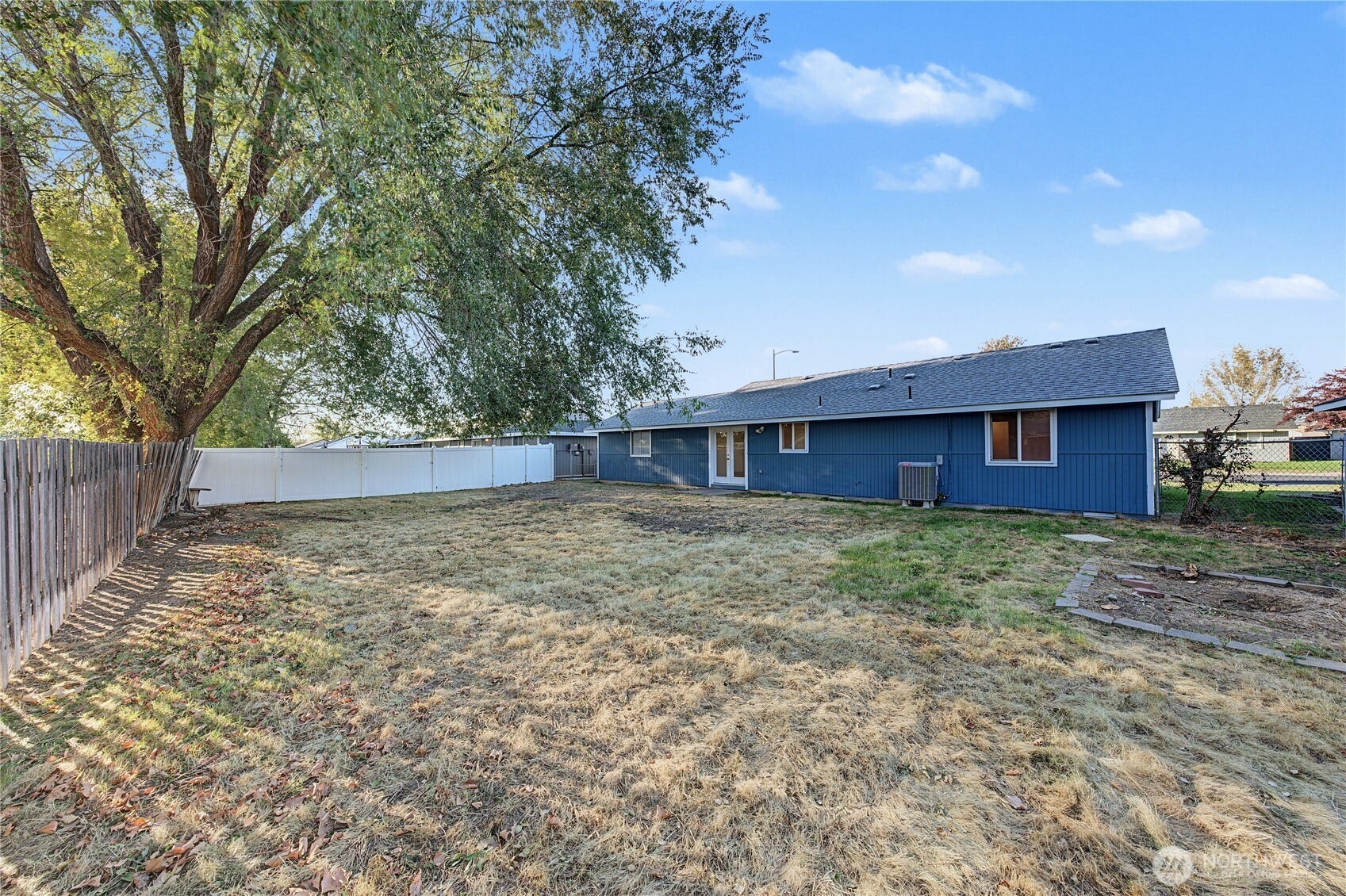 1016 E Hayden Drive, Moses Lake, WA 98837 1016 E Hayden Drive, Moses Lake, WA 98837