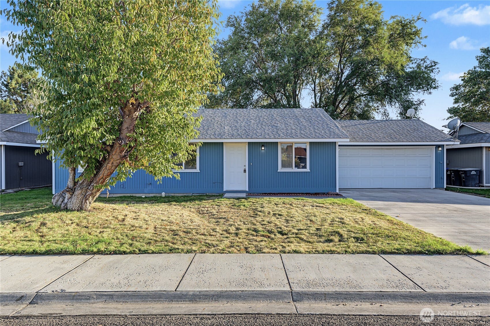 1016 E Hayden Drive, Moses Lake, WA 98837 1016 E Hayden Drive, Moses Lake, WA 98837