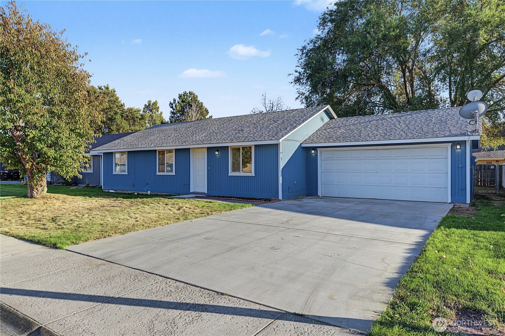 1016 E Hayden Drive, Moses Lake, WA 98837 1016 E Hayden Drive, Moses Lake, WA 98837