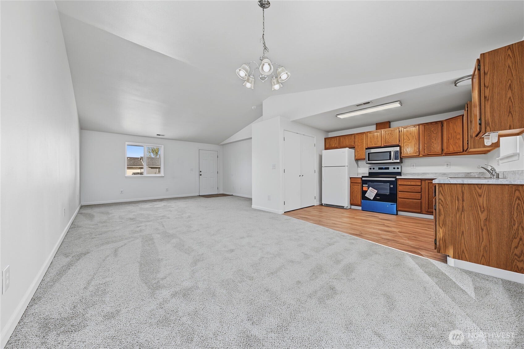1016 E Hayden Drive, Moses Lake, WA 98837 1016 E Hayden Drive, Moses Lake, WA 98837