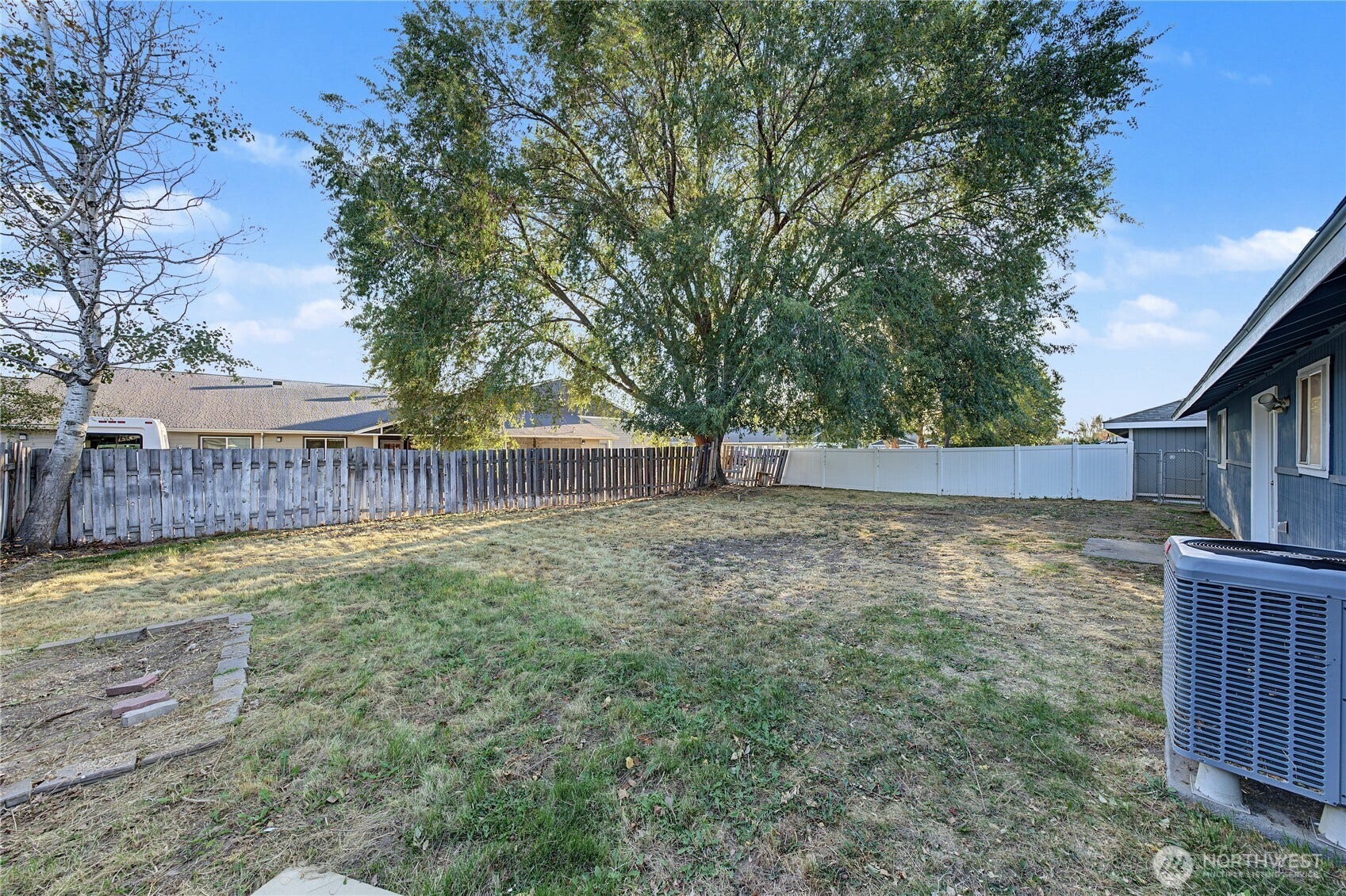 1016 E Hayden Drive, Moses Lake, WA 98837 1016 E Hayden Drive, Moses Lake, WA 98837