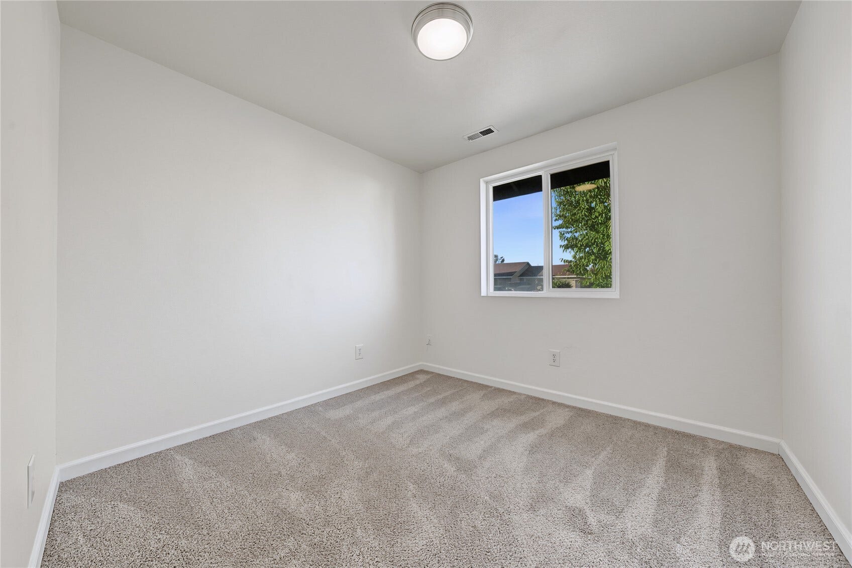 1016 E Hayden Drive, Moses Lake, WA 98837 1016 E Hayden Drive, Moses Lake, WA 98837