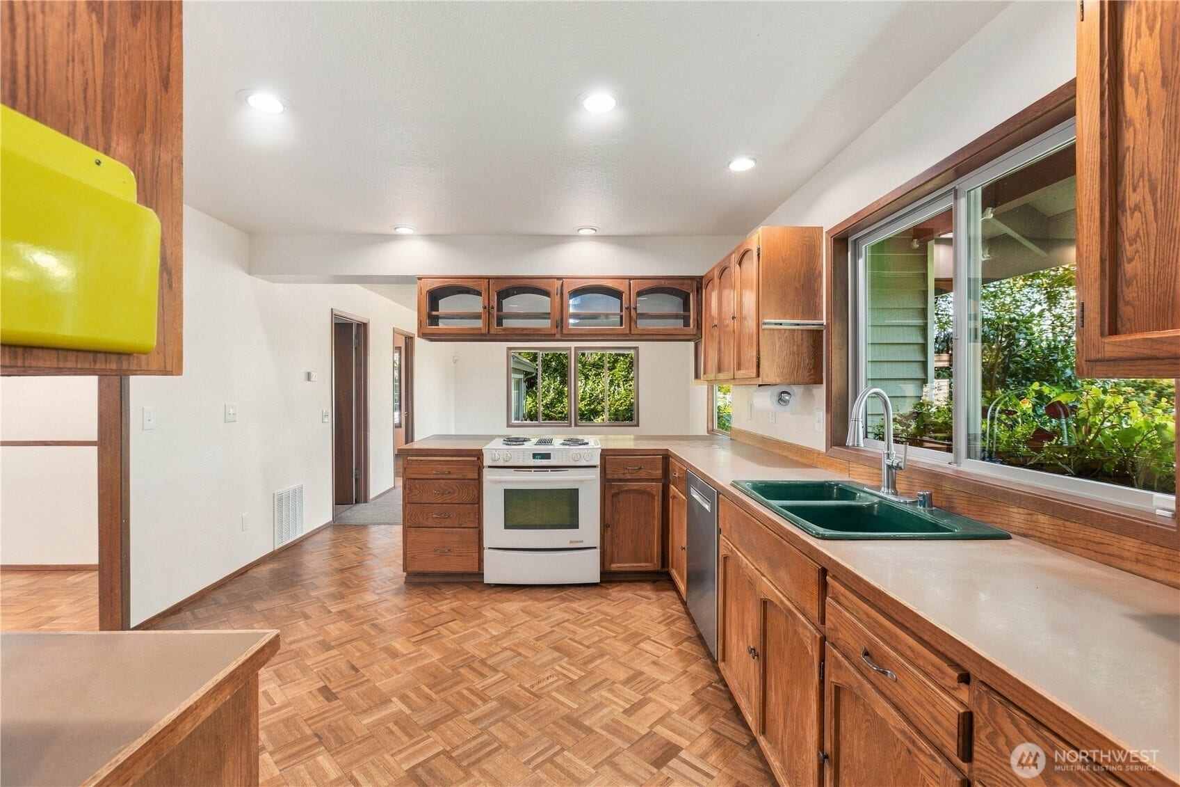 14730 Connelly Road, Snohomish, WA 98296 14730 Connelly Road, Snohomish, WA 98296