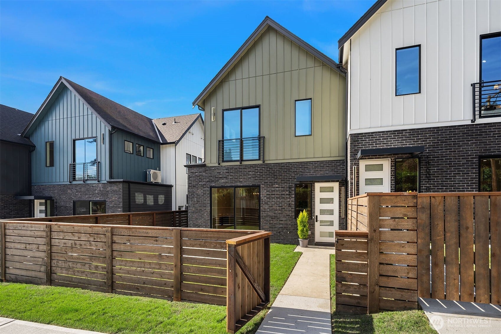 18607 A 104th Avenue NE, Bothell, WA 98011 18607 A 104th Avenue NE, Bothell, WA 98011