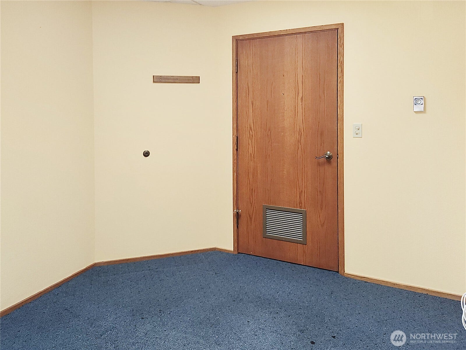520 E Whidbey Avenue, #205, Oak Harbor, WA 98277 520 E Whidbey Avenue, #205, Oak Harbor, WA 98277