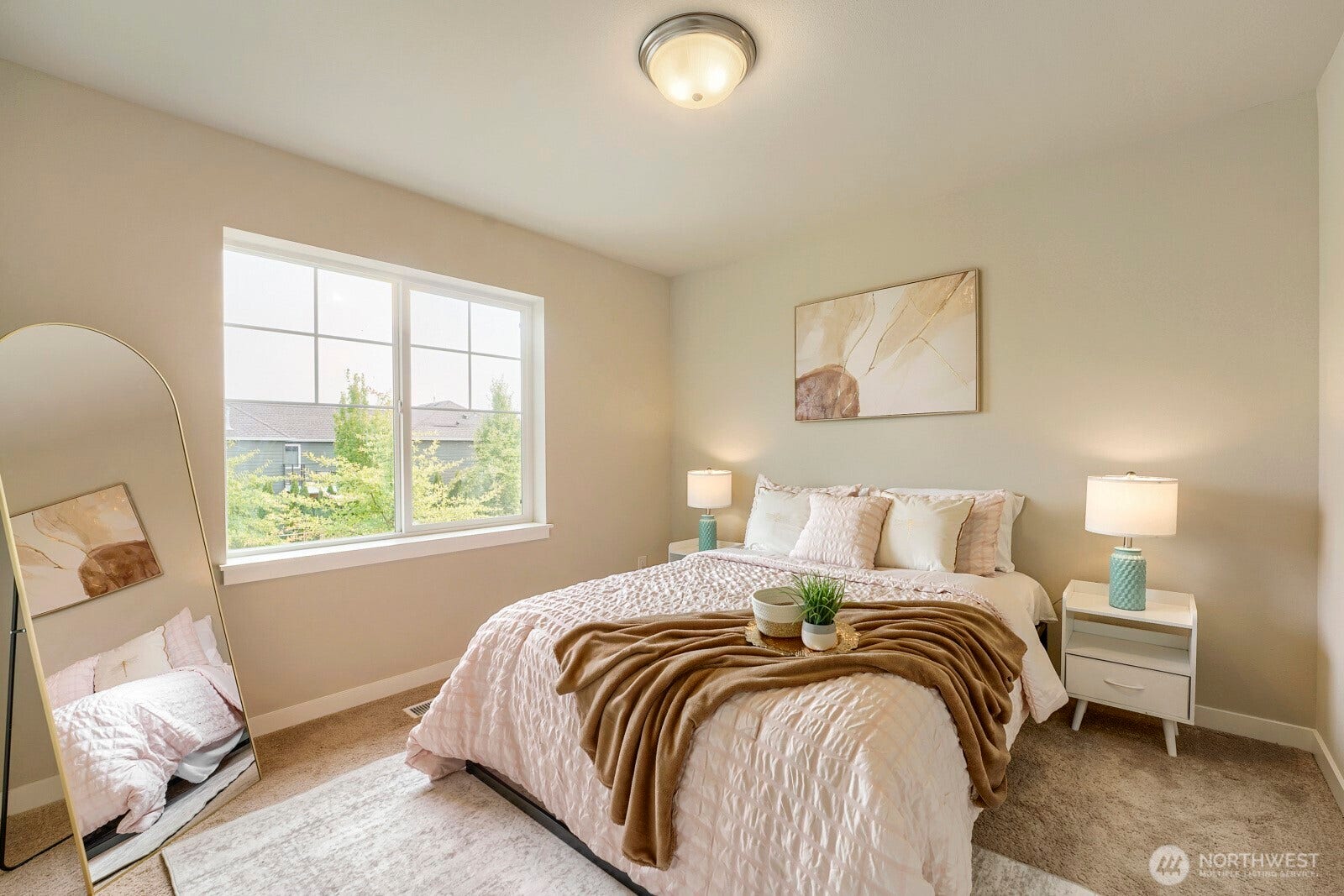 34211 SE Nye Street, Snoqualmie, WA 98065 34211 SE Nye Street, Snoqualmie, WA 98065