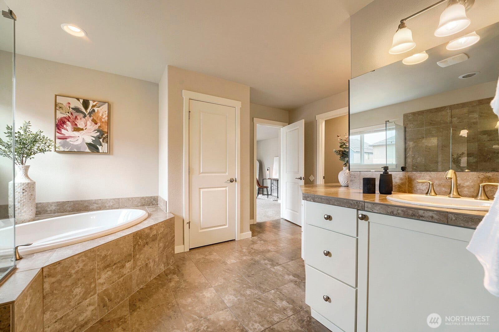 34211 SE Nye Street, Snoqualmie, WA 98065 34211 SE Nye Street, Snoqualmie, WA 98065
