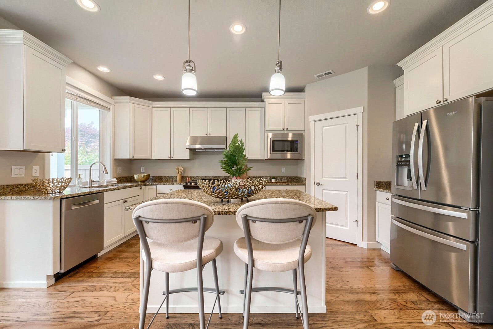 34211 SE Nye Street, Snoqualmie, WA 98065 34211 SE Nye Street, Snoqualmie, WA 98065