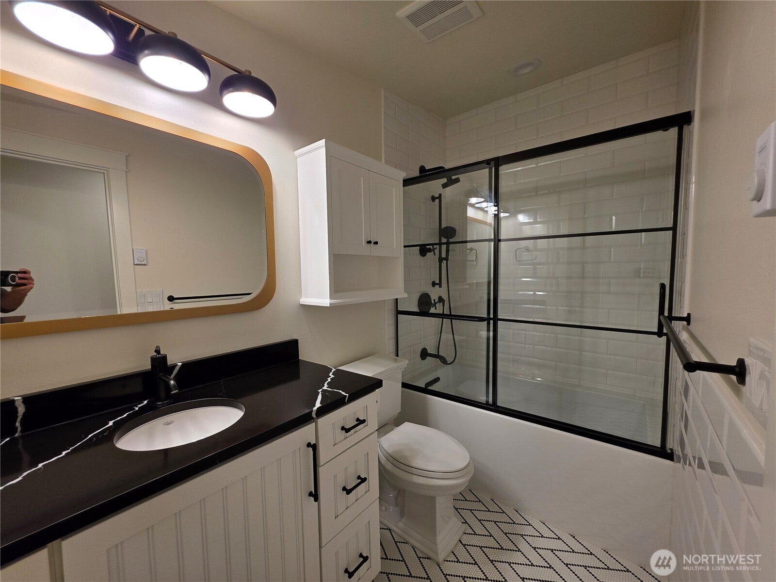 167 Barnum Point Road, Camano Island, WA 98282 167 Barnum Point Road, Camano Island, WA 98282