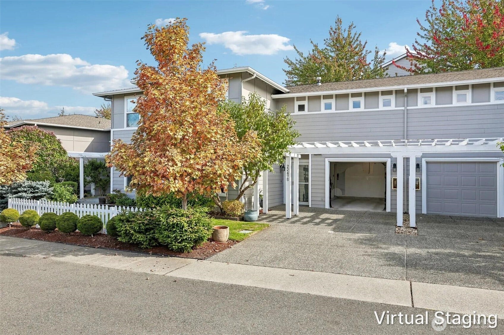 22475 SE 38th Terrace, #1418, Issaquah, WA 98029 One Car garage and driveway