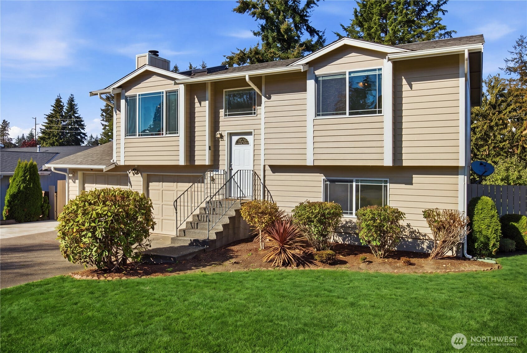 10313 97th Street SW, Lakewood, WA 98498