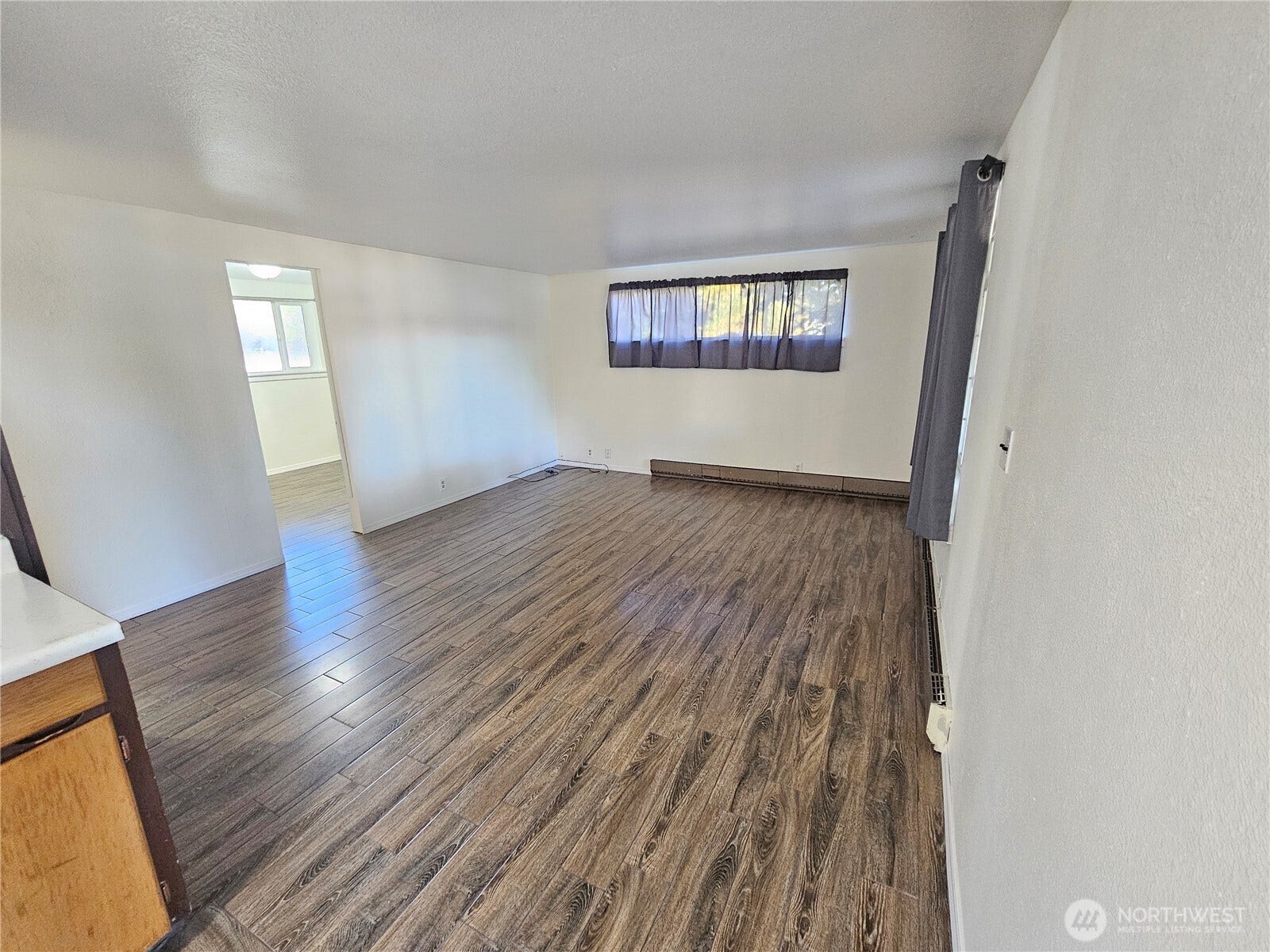 3 bed living area