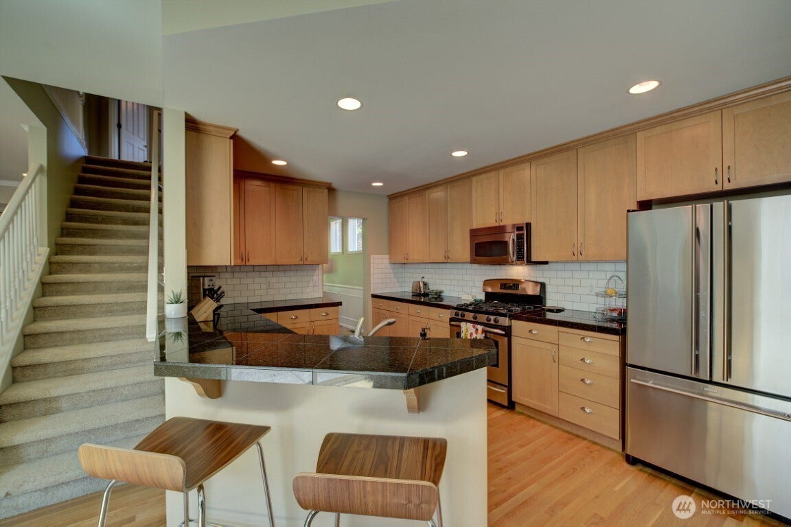 2140 NW Far Country Lane, Issaquah, WA 98027