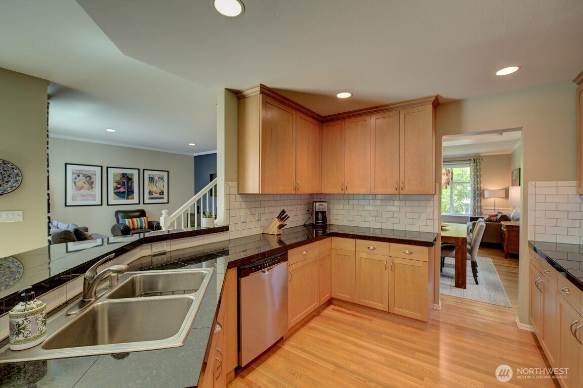 2140 NW Far Country Lane, Issaquah, WA 98027