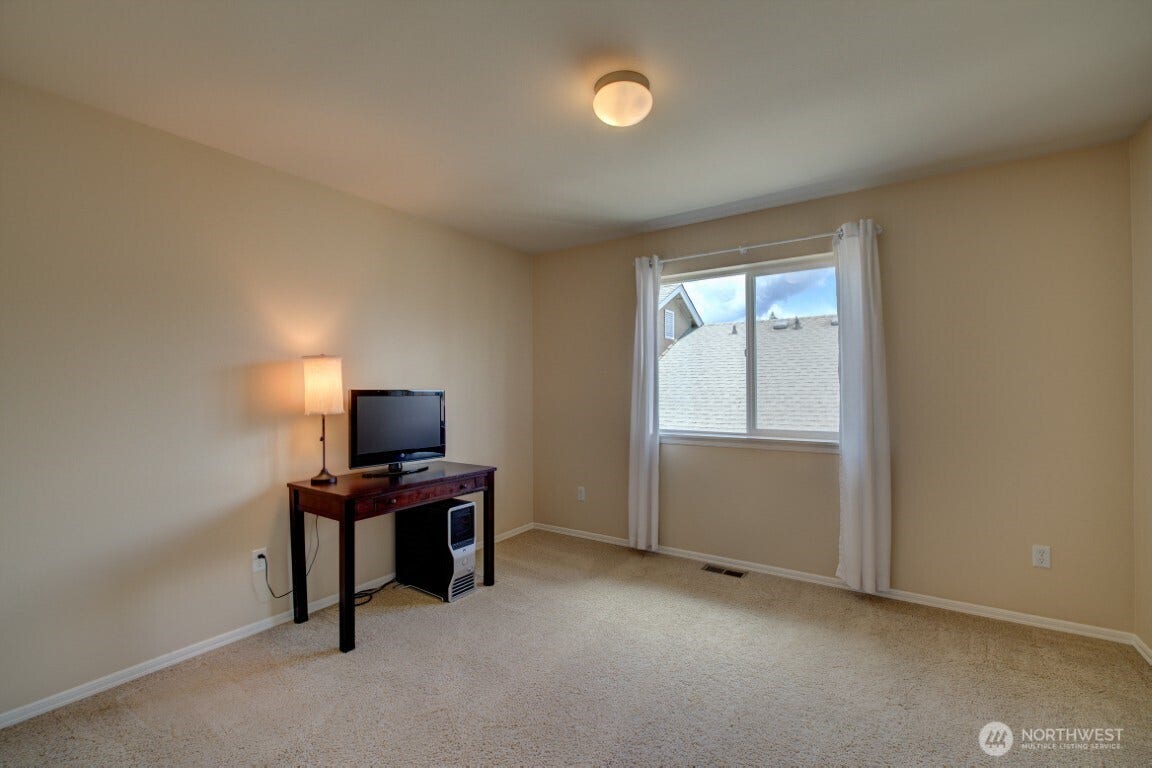 2140 NW Far Country Lane, Issaquah, WA 98027