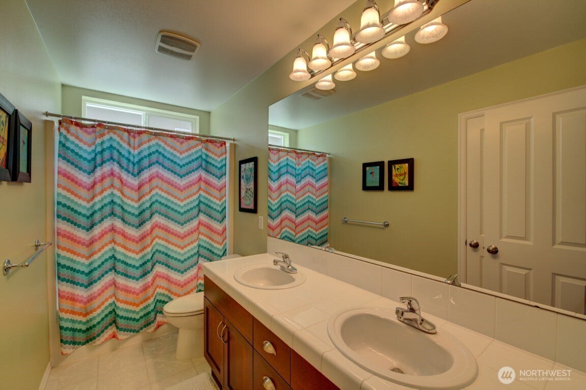 2140 NW Far Country Lane, Issaquah, WA 98027