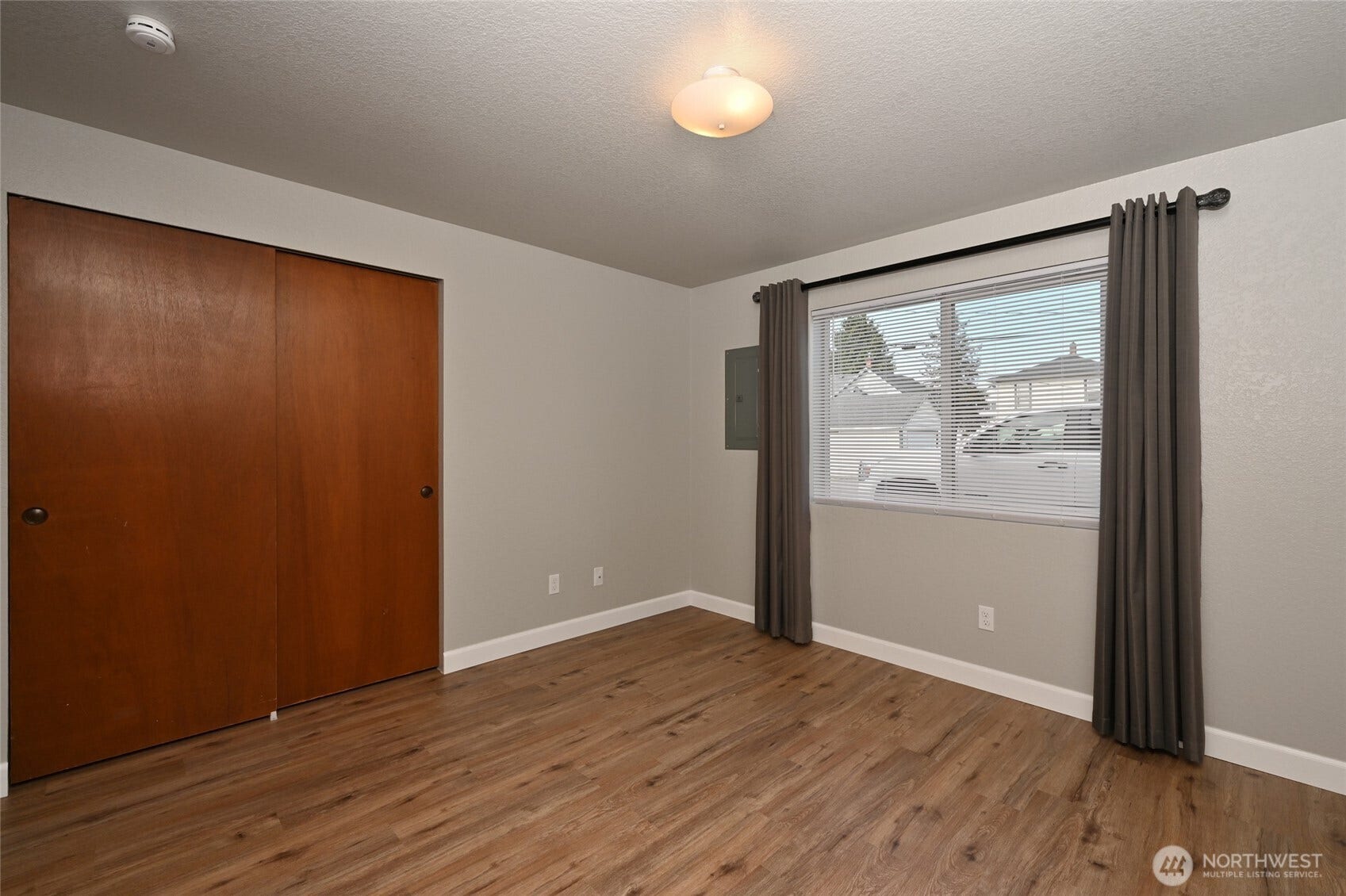 2210 2212 Colby Avenue, Everett, WA 98204