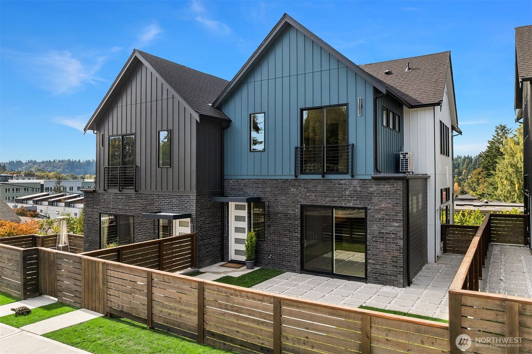 18603 B 104th Avenue NE, Bothell, WA 98011