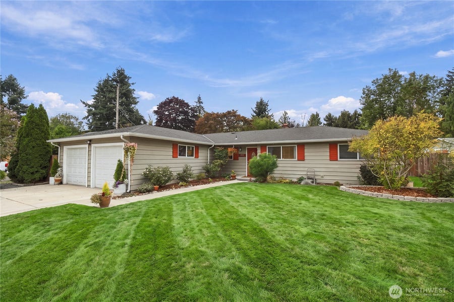 Property photo for 15403 Corliss Place N, Shoreline, WA