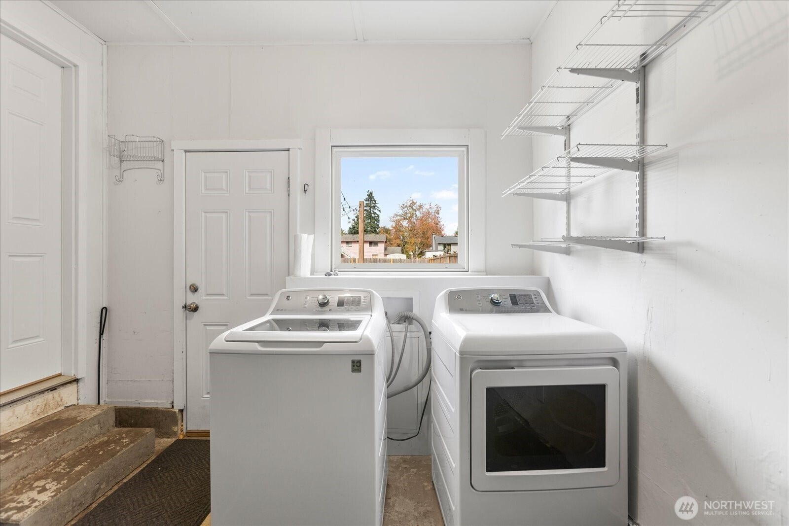 619 93rd Street SW, Everett, WA 98204 619 93rd Street SW, Everett, WA 98204
