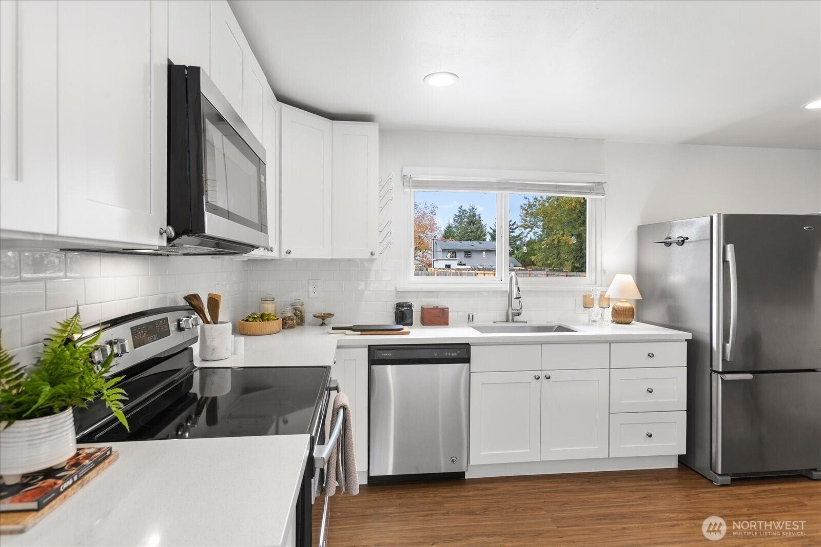 619 93rd Street SW, Everett, WA 98204 619 93rd Street SW, Everett, WA 98204