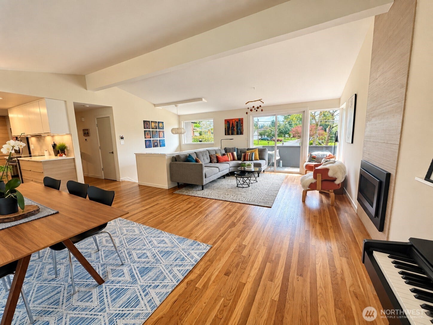 401 109th Avenue SE, Bellevue, WA 98004 401 109th Avenue SE, Bellevue, WA 98004