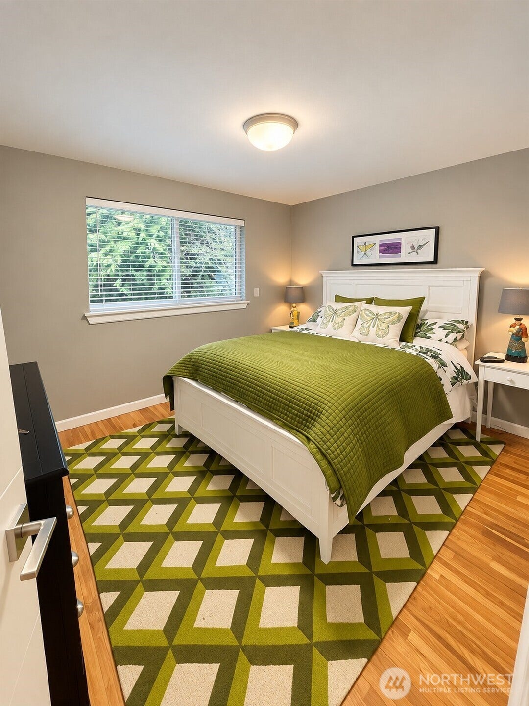 401 109th Avenue SE, Bellevue, WA 98004 401 109th Avenue SE, Bellevue, WA 98004