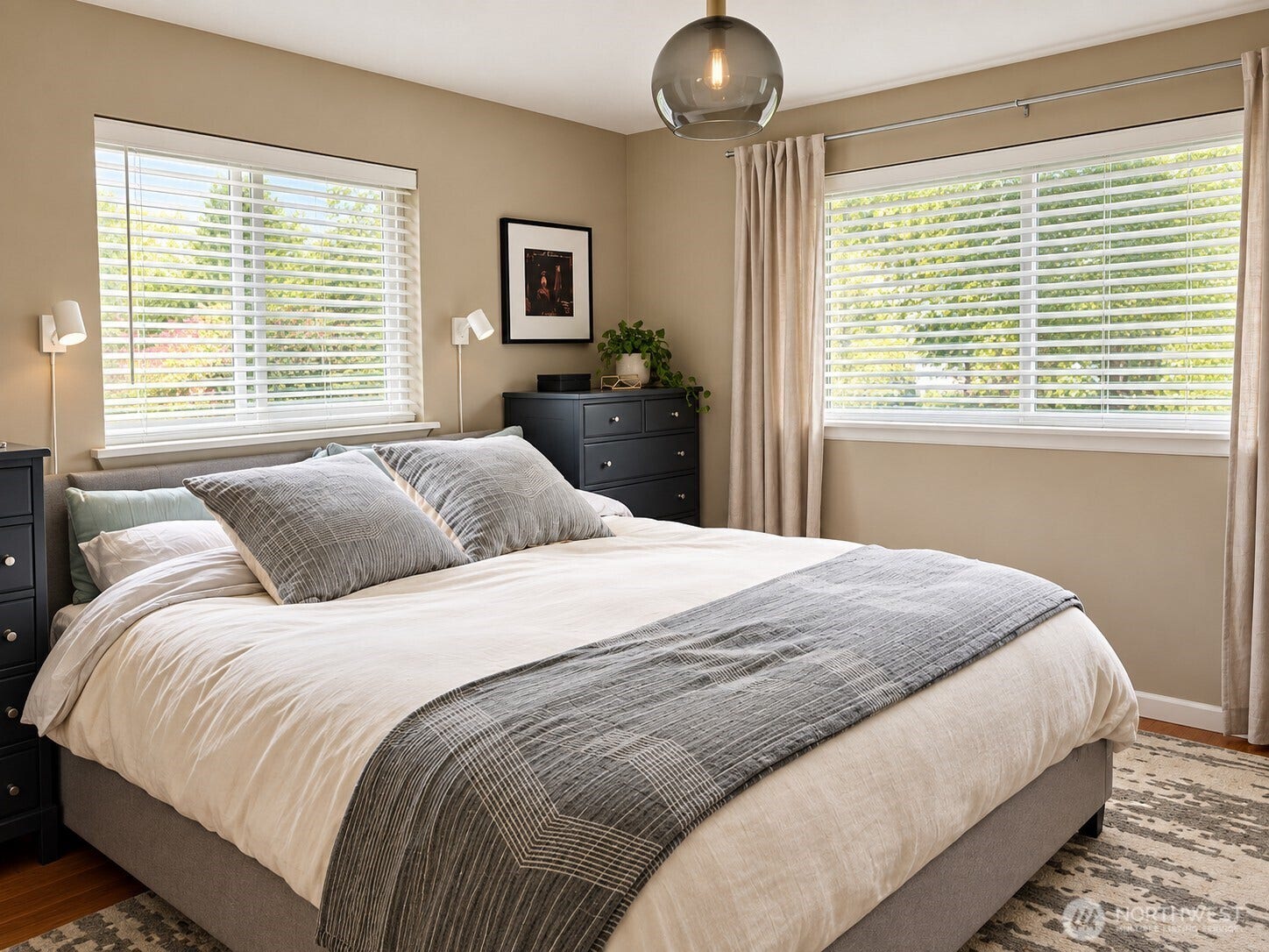 401 109th Avenue SE, Bellevue, WA 98004 401 109th Avenue SE, Bellevue, WA 98004
