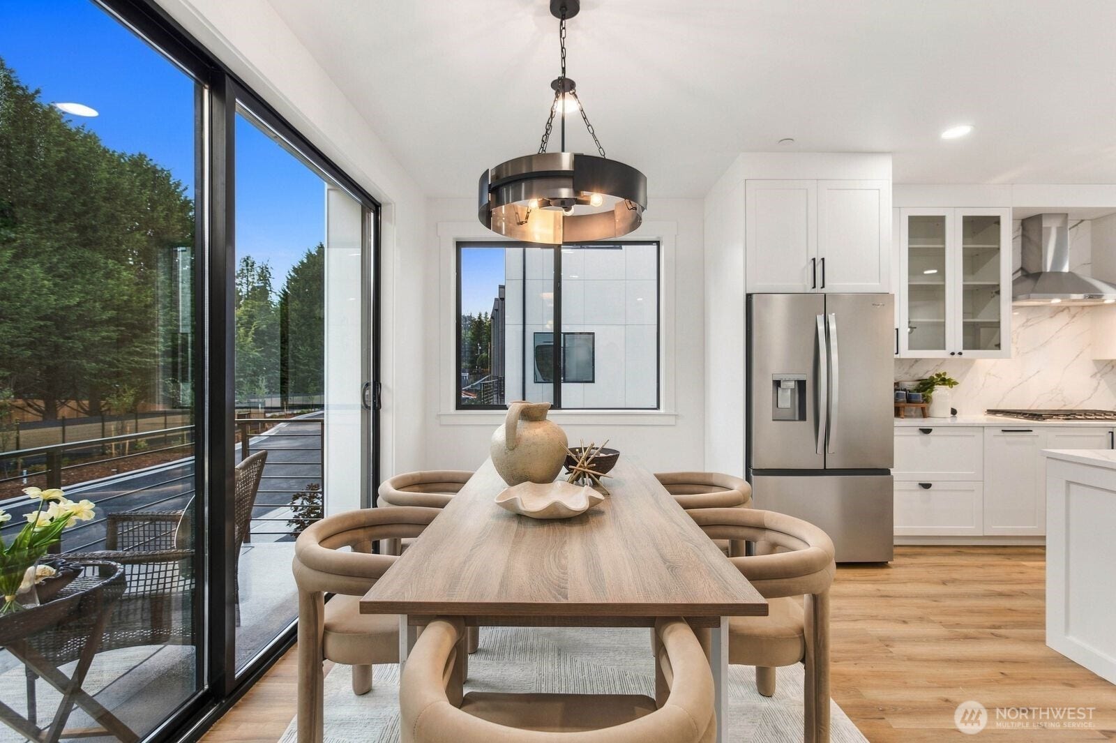 932 Duchess Road, #B-3, Bothell, WA 98012 Elegant dining area creates the perfect setting for memorable dinners, special celebrations, and effortless entertaining.