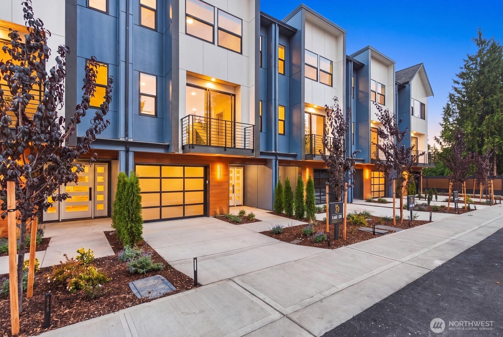 932 Duchess Road, #B-3, Bothell, WA 98012 Welcome to Duchess! A Luxury Townhome community!