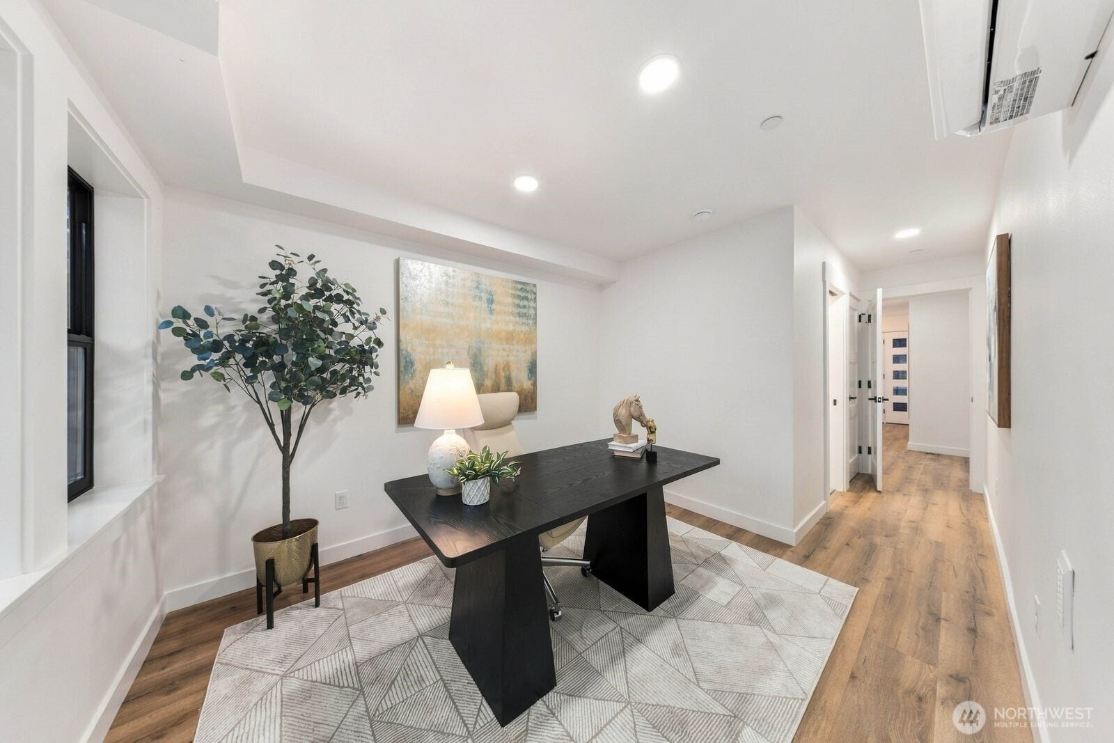 932 Duchess Road, #B-3, Bothell, WA 98012 Versatile flex space ideal for a home office, guest room, or additional bedroom.