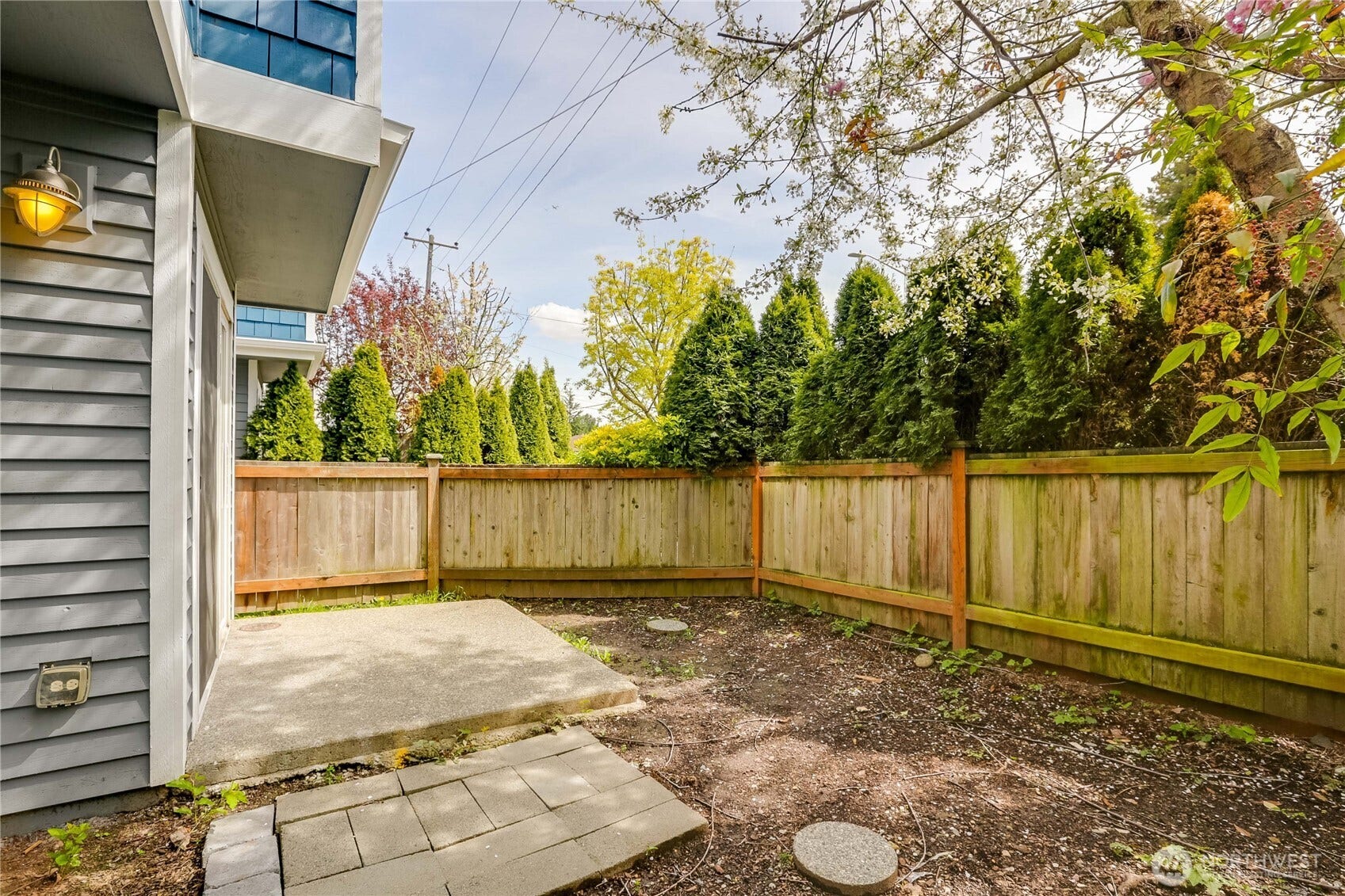 912 NW 85th Street, Seattle, WA 98117 912 NW 85th Street, Seattle, WA 98117