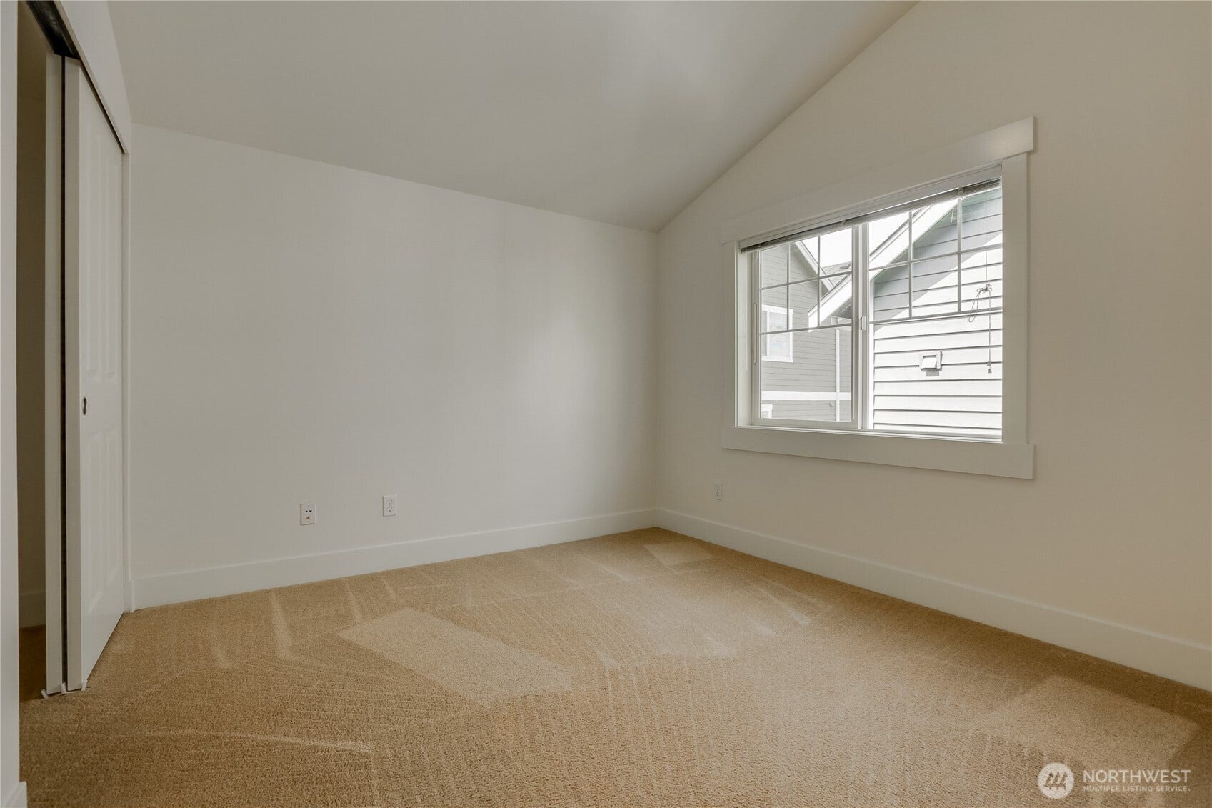 912 NW 85th Street, Seattle, WA 98117 912 NW 85th Street, Seattle, WA 98117