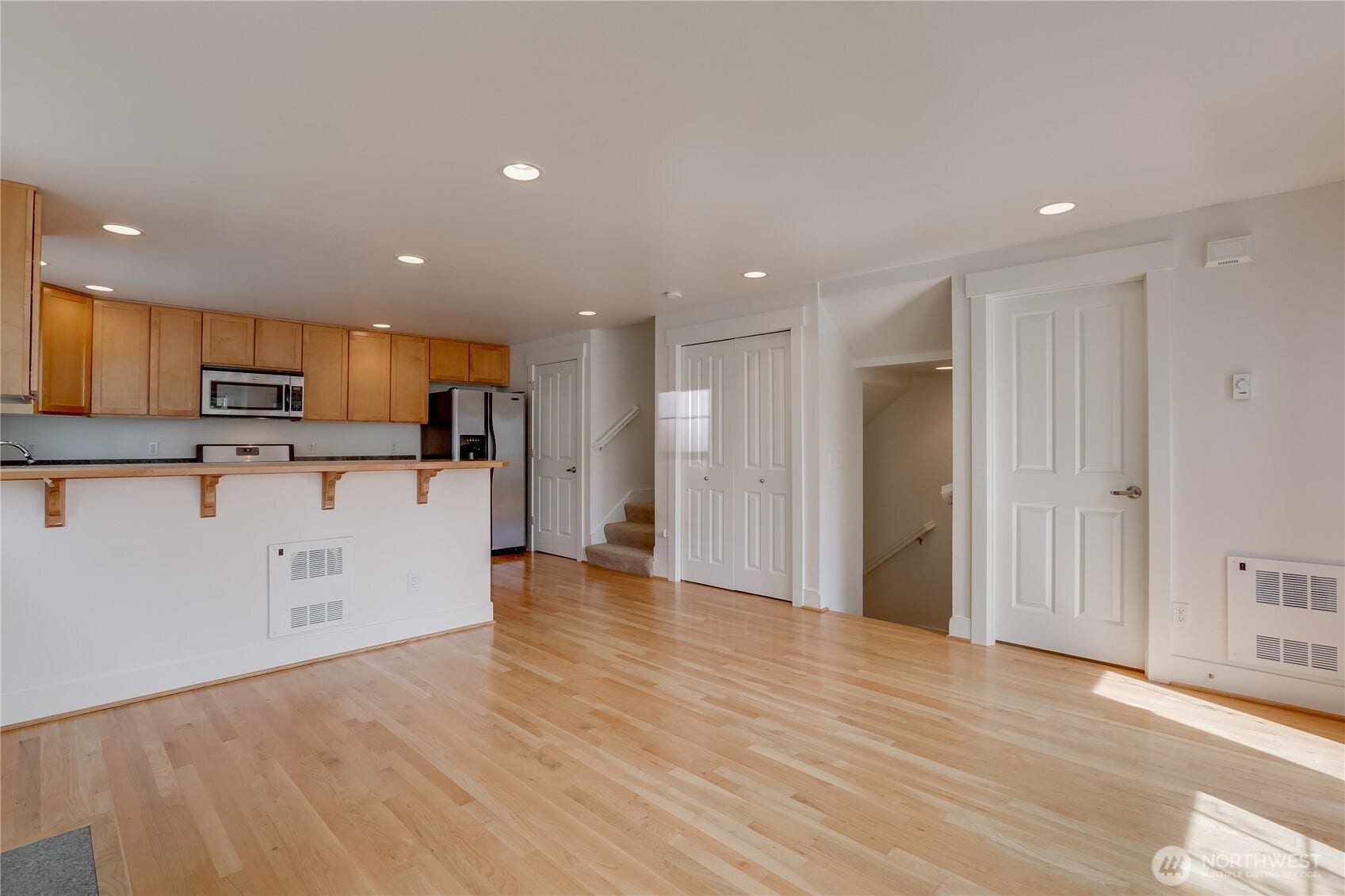 912 NW 85th Street, Seattle, WA 98117 912 NW 85th Street, Seattle, WA 98117