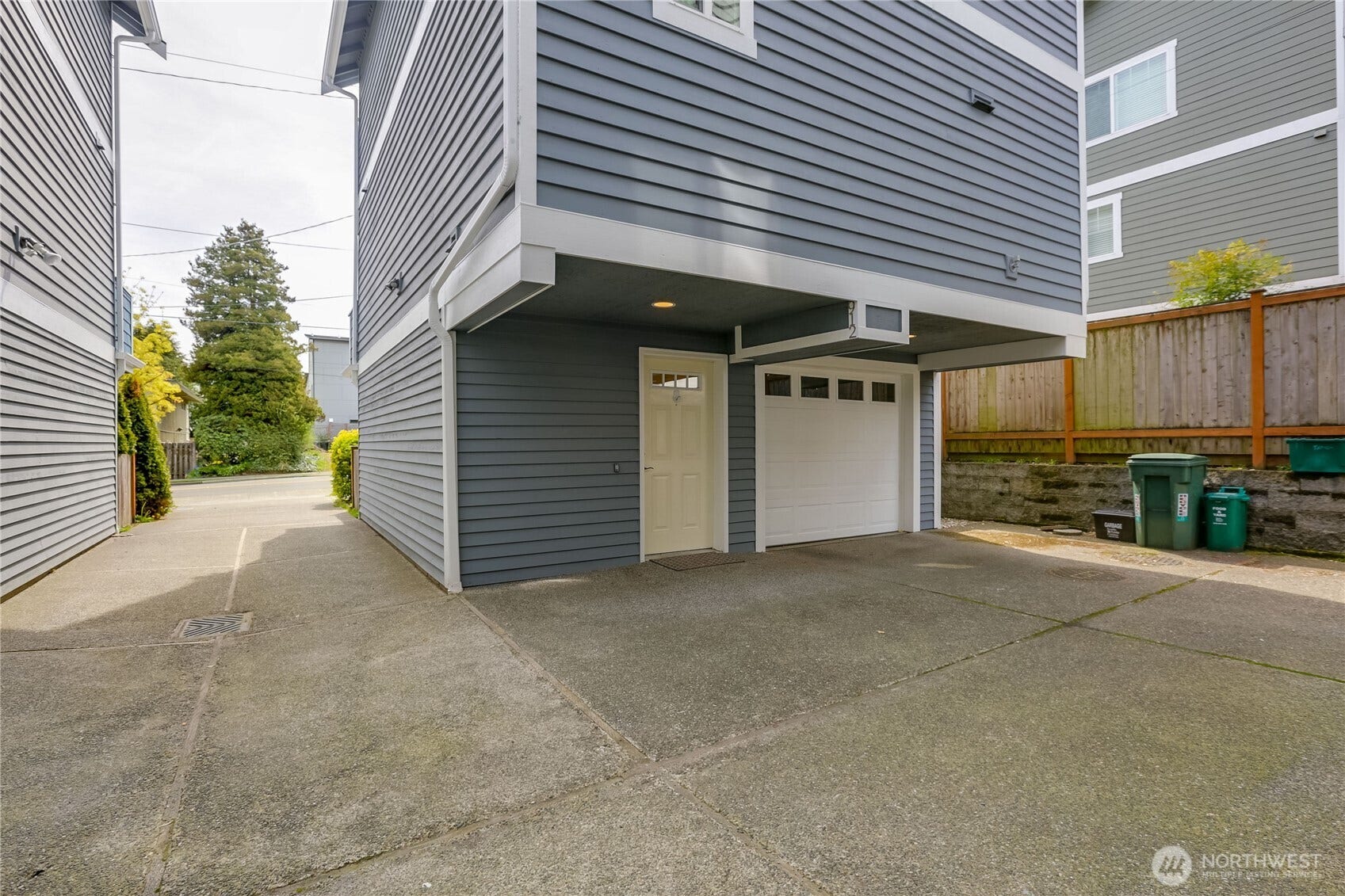 912 NW 85th Street, Seattle, WA 98117 912 NW 85th Street, Seattle, WA 98117
