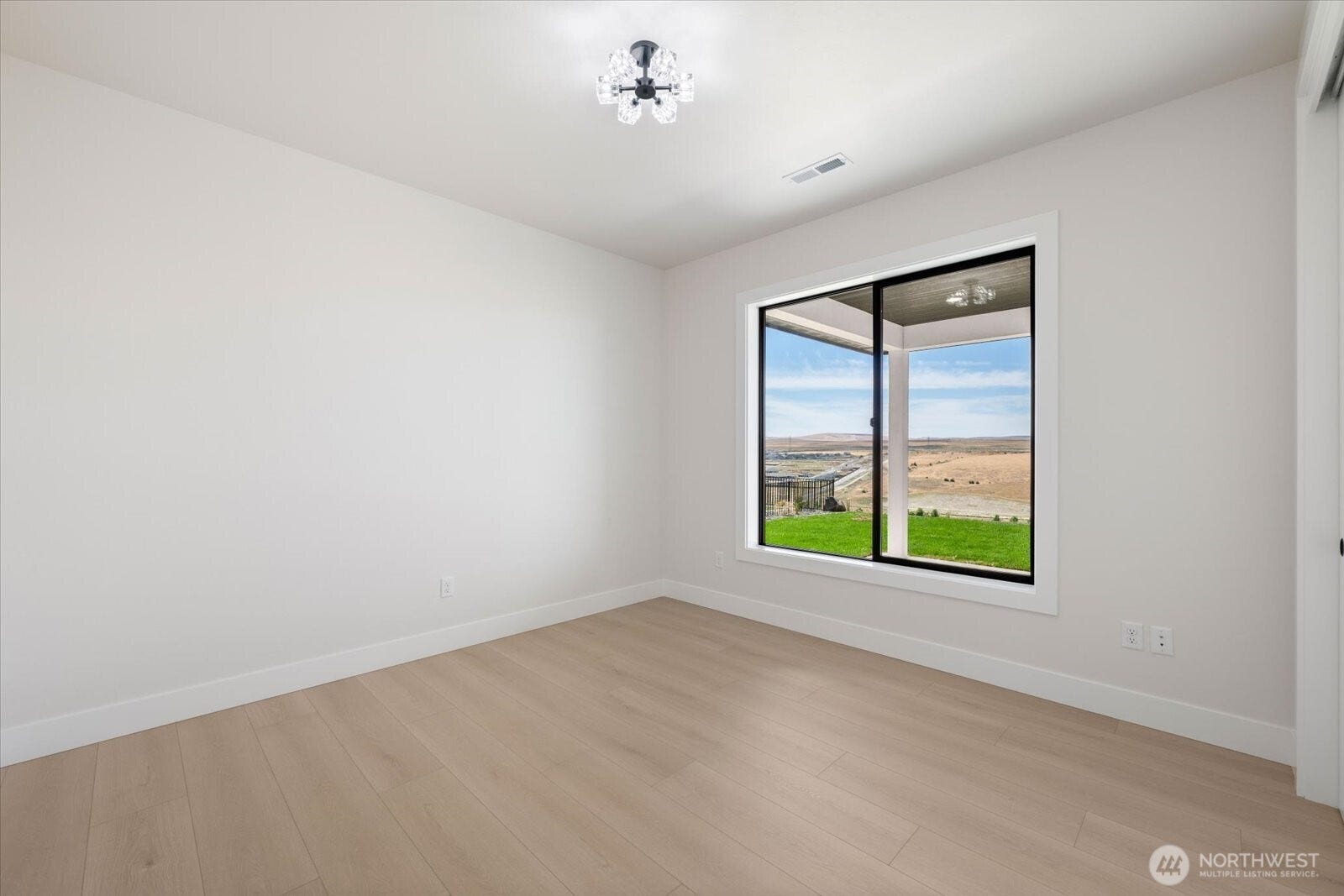 7505 W 23rd Avenue, Kennewick, WA 99338 7505 W 23rd Avenue, Kennewick, WA 99338