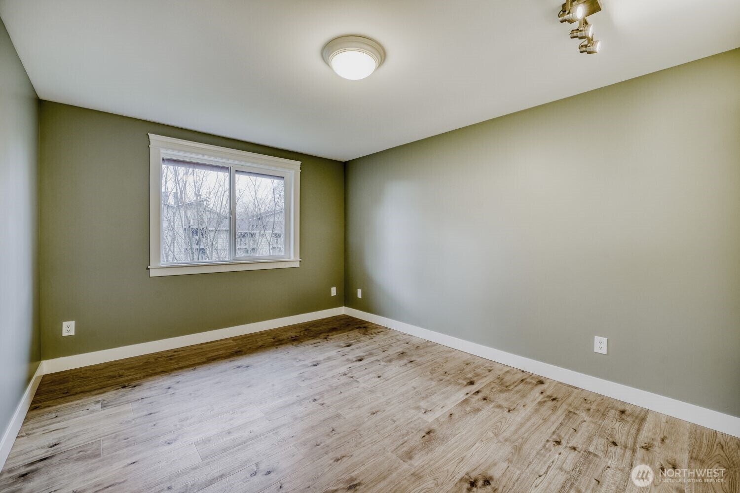 3402 I Street NE, #H202, Auburn, WA 98002