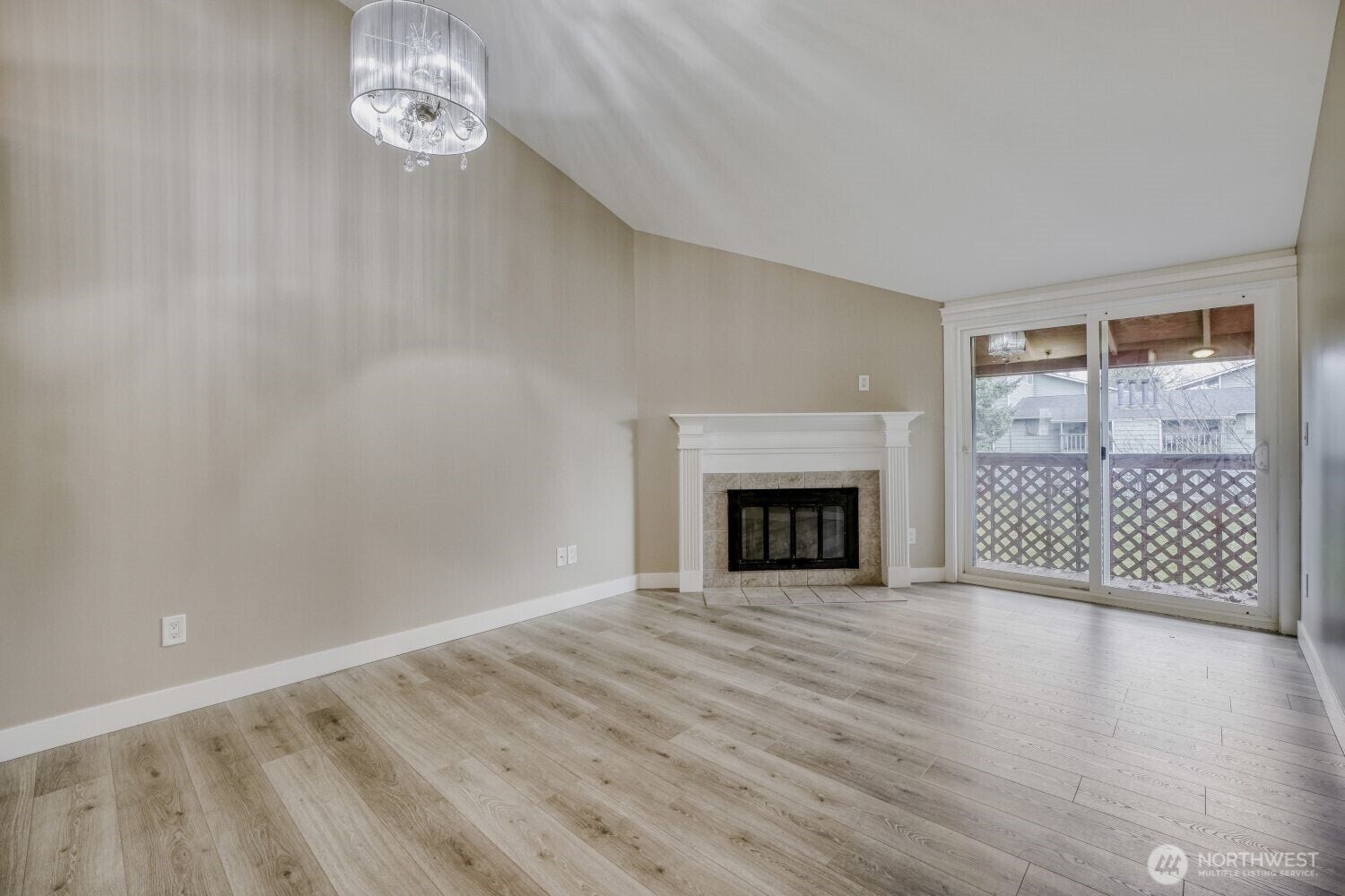 3402 I Street NE, #H202, Auburn, WA 98002