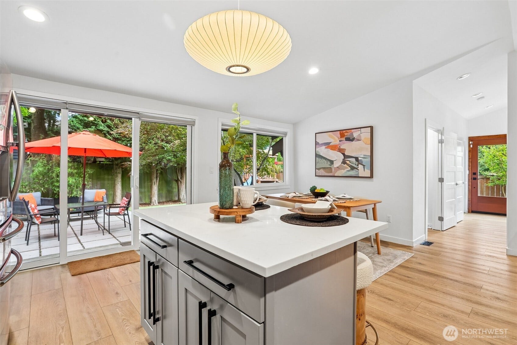 10030 37th Avenue SW, Seattle, WA 98146