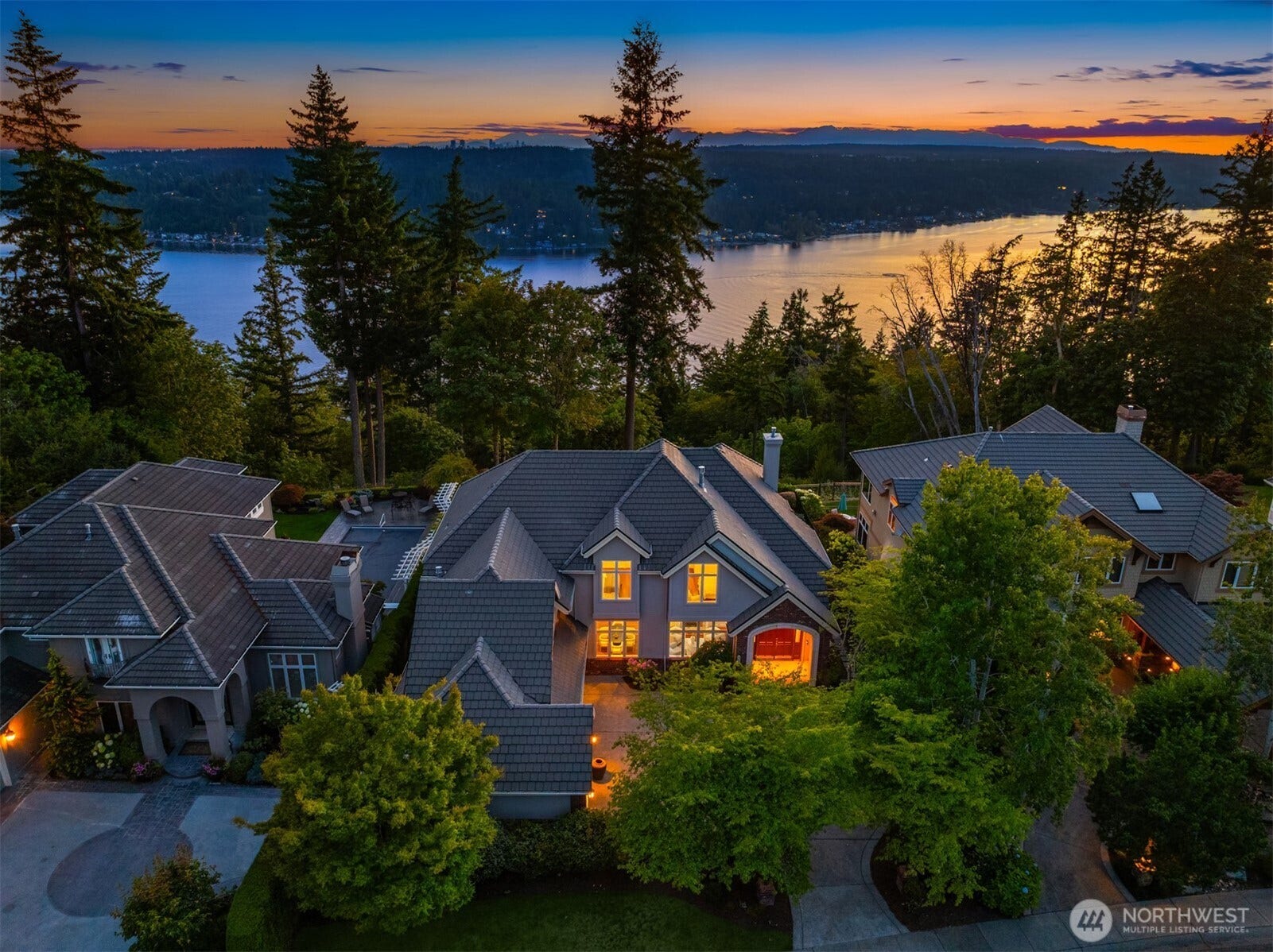 2451 204th Terrace NE, Sammamish, WA 98074 2451 204th Terrace NE, Sammamish, WA 98074