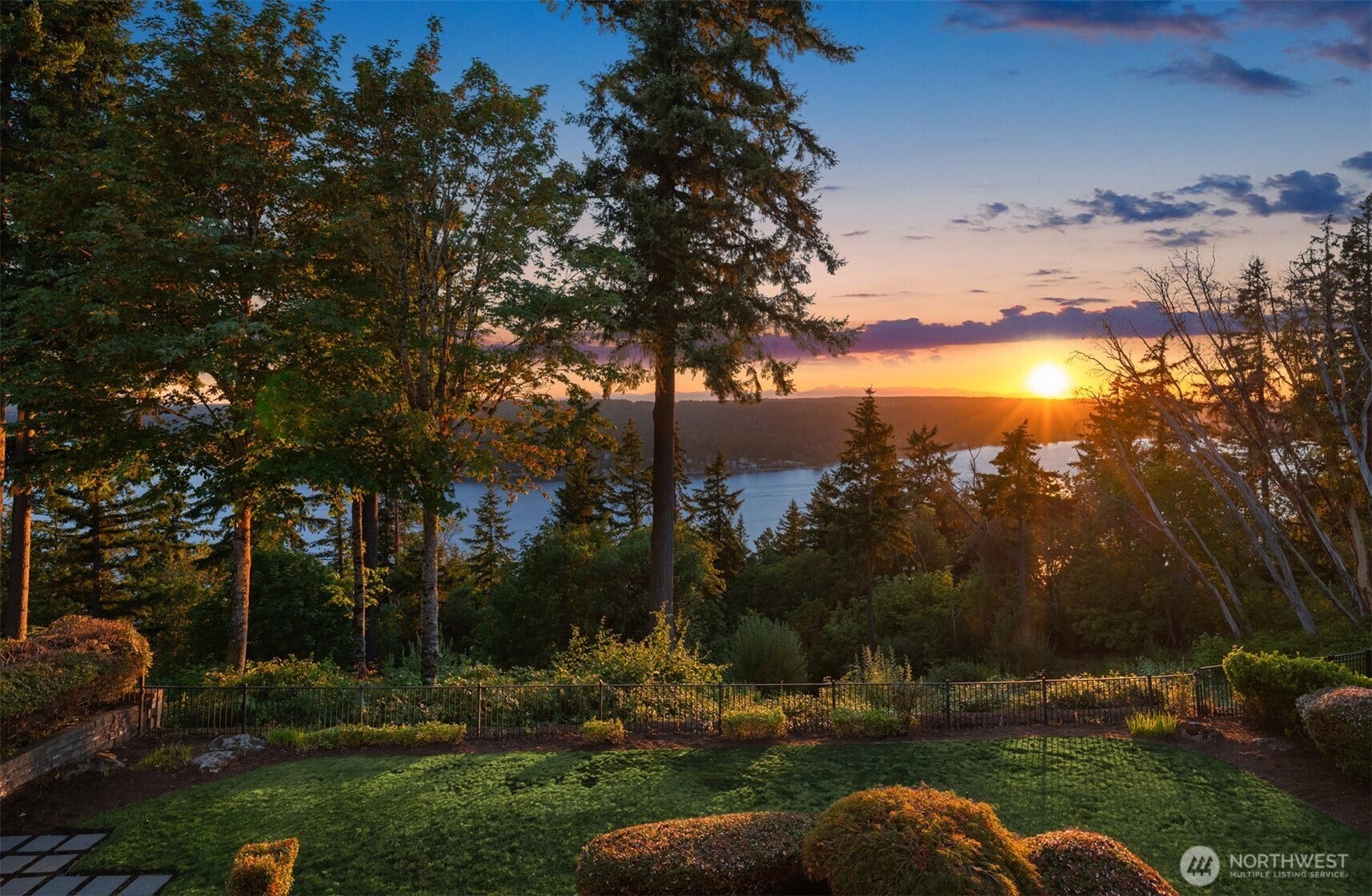 2451 204th Terrace NE, Sammamish, WA 98074 2451 204th Terrace NE, Sammamish, WA 98074