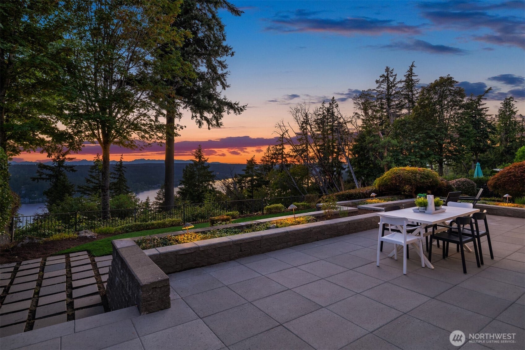 2451 204th Terrace NE, Sammamish, WA 98074 2451 204th Terrace NE, Sammamish, WA 98074