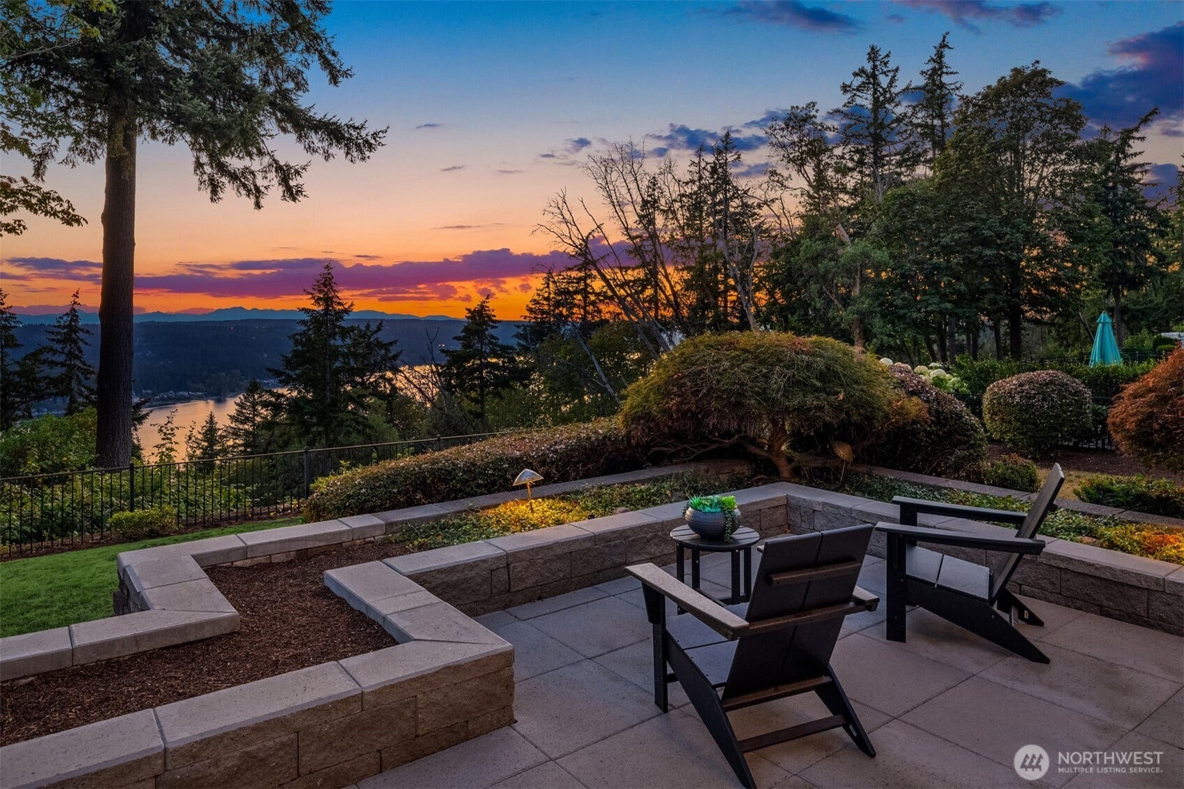 2451 204th Terrace NE, Sammamish, WA 98074 2451 204th Terrace NE, Sammamish, WA 98074