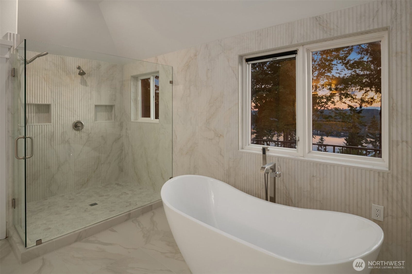 2451 204th Terrace NE, Sammamish, WA 98074 2451 204th Terrace NE, Sammamish, WA 98074