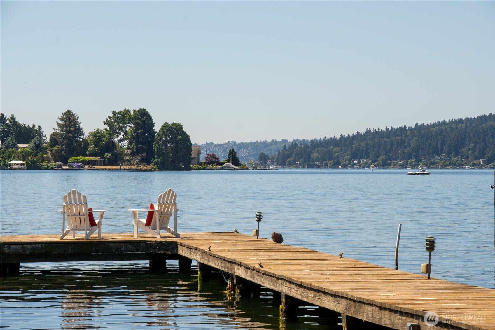 11055 SE Lake Road, Bellevue, WA 98004 11055 SE Lake Road, Bellevue, WA 98004