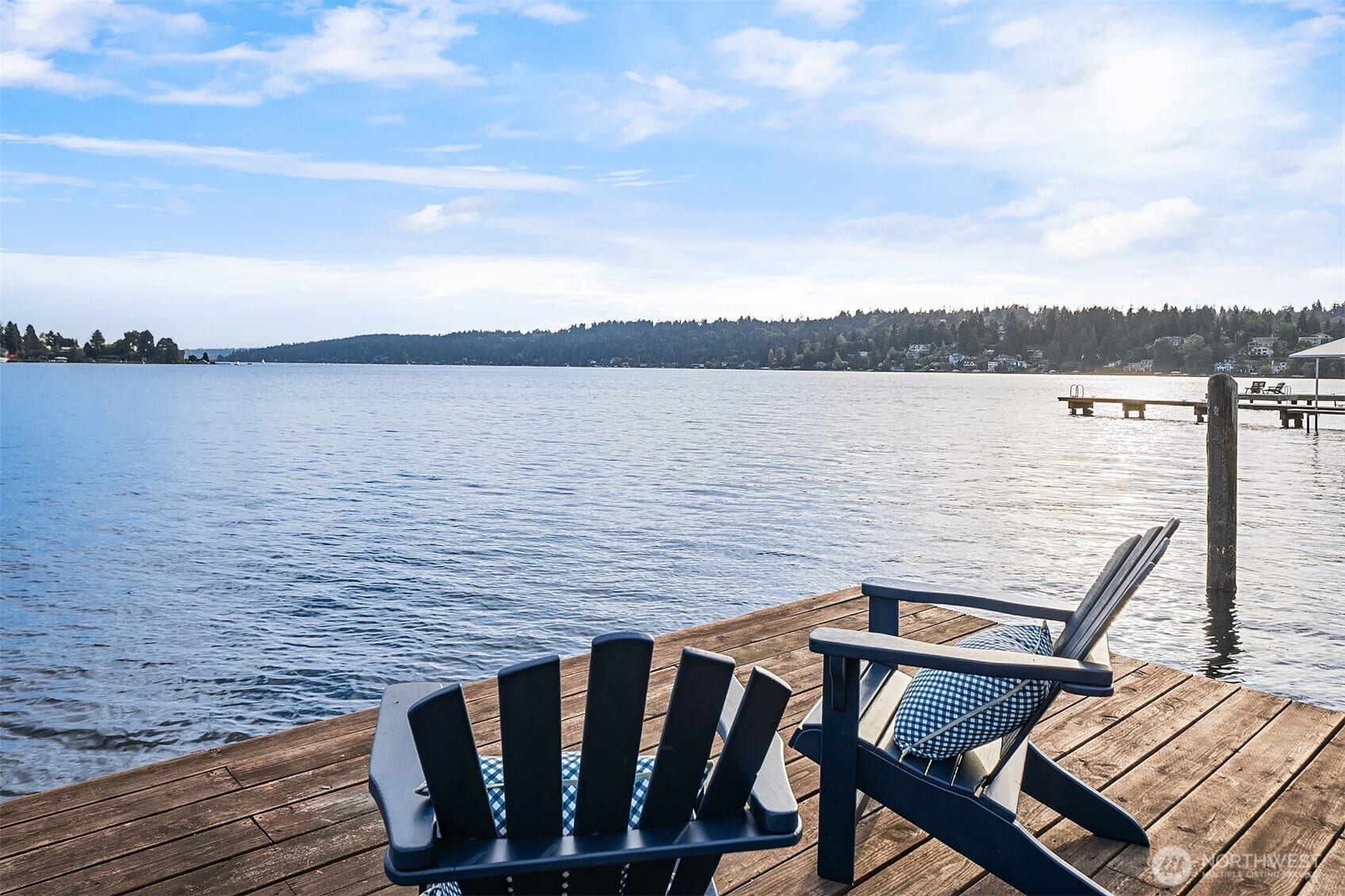 11055 SE Lake Road, Bellevue, WA 98004 11055 SE Lake Road, Bellevue, WA 98004