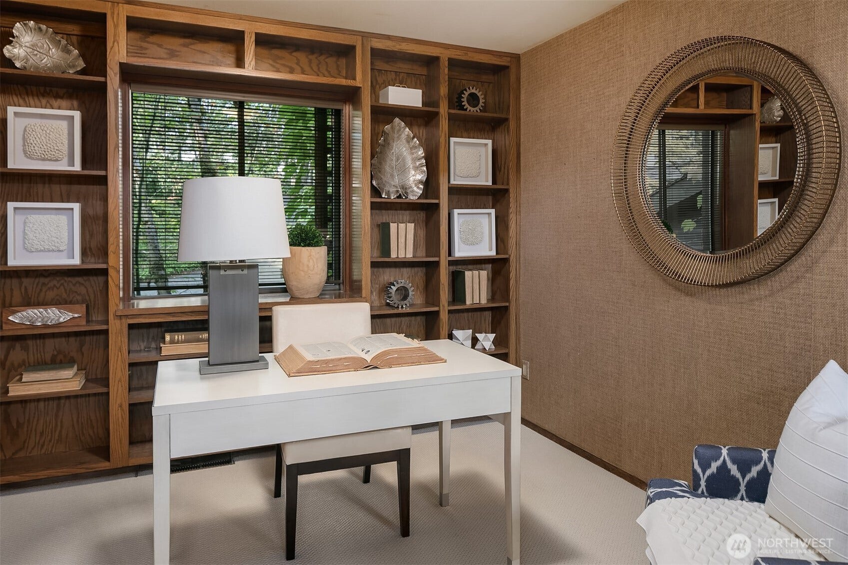 11055 SE Lake Road, Bellevue, WA 98004 11055 SE Lake Road, Bellevue, WA 98004