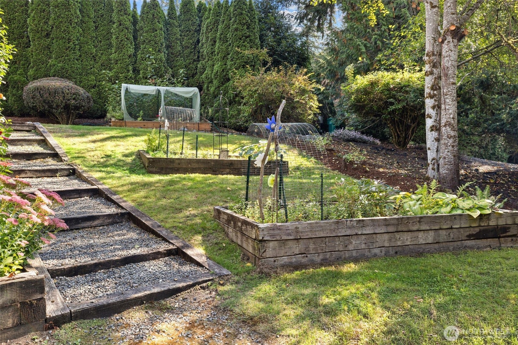 19141 148th Avenue NE, Woodinville, WA 98072 Raised beds for garden enthusiasts